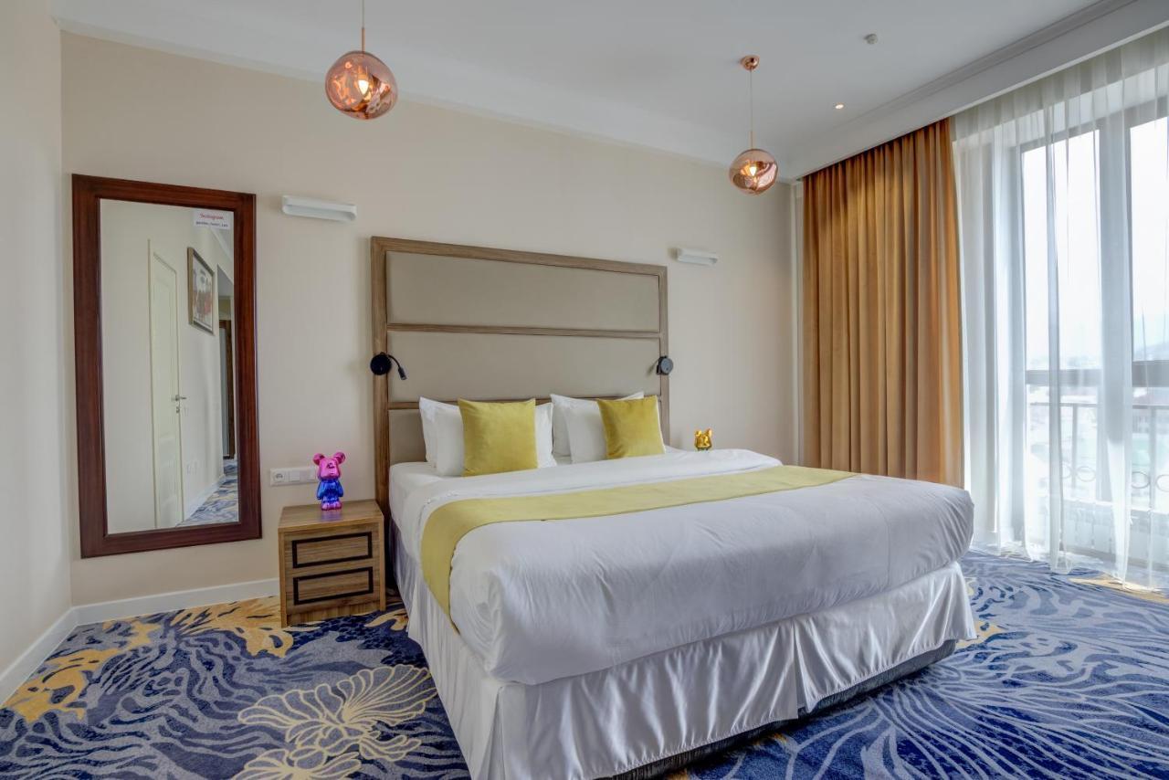 Garden Hotel & Spa Bishkek Luaran gambar