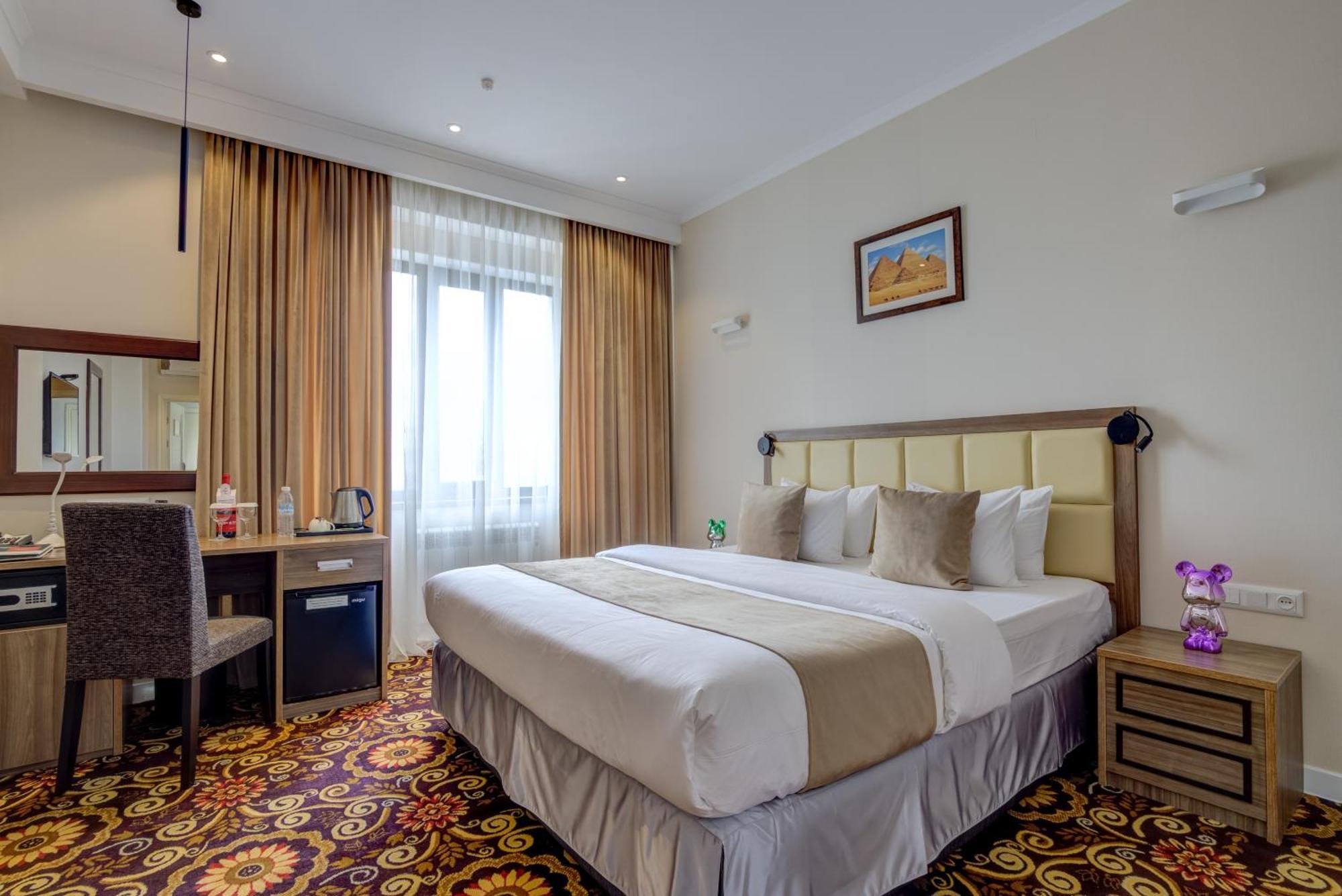 Garden Hotel & Spa Bishkek Luaran gambar