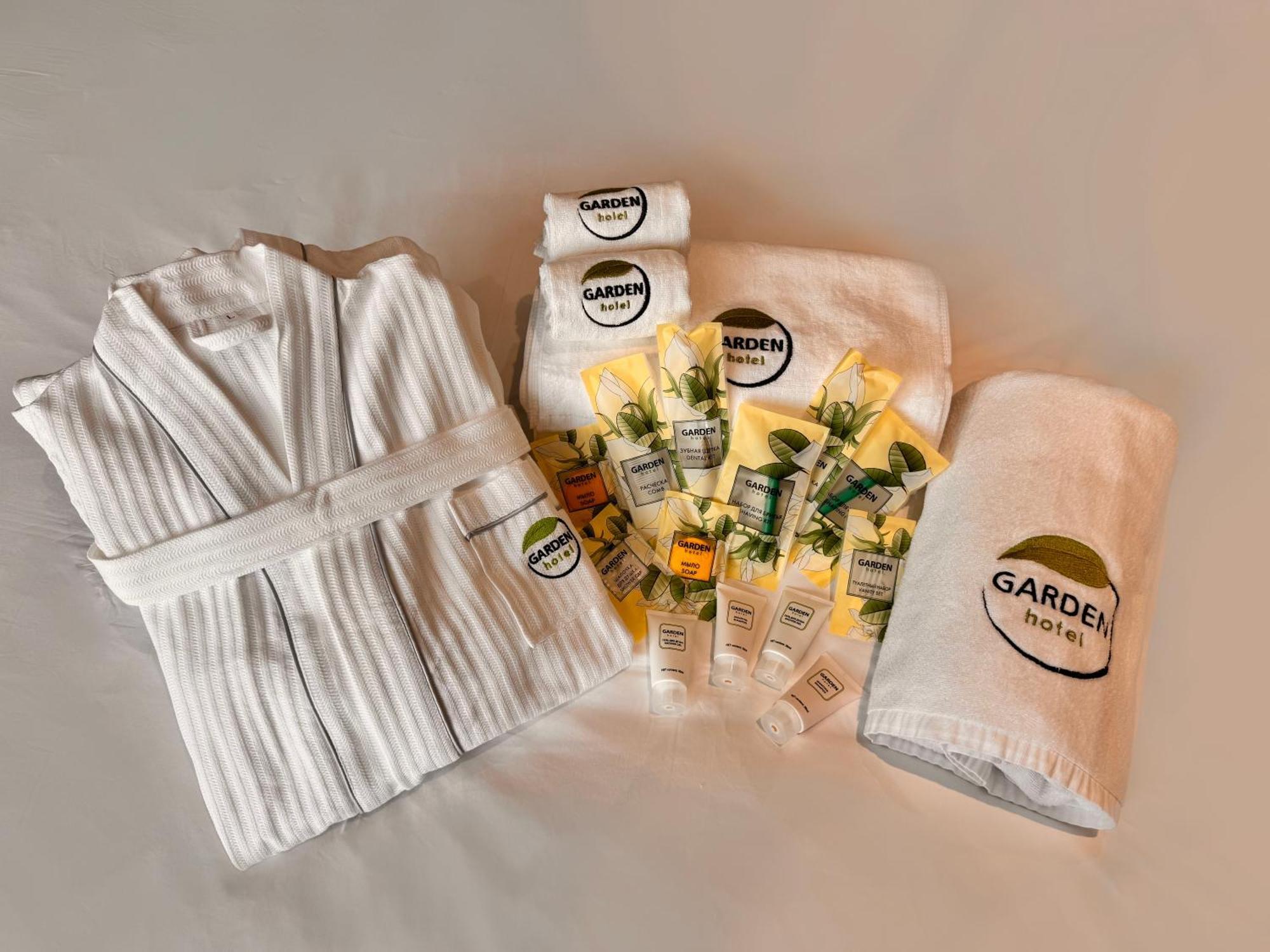 Garden Hotel & Spa Bishkek Luaran gambar