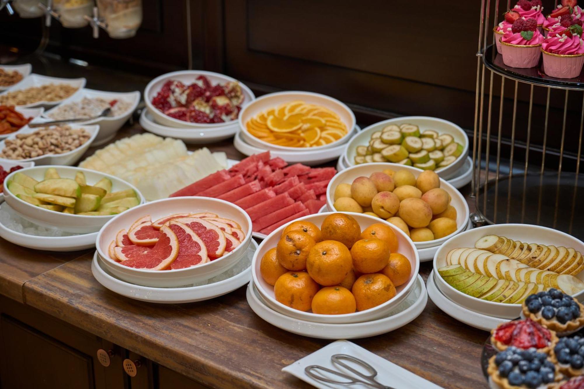 Garden Hotel & Spa Bishkek Luaran gambar