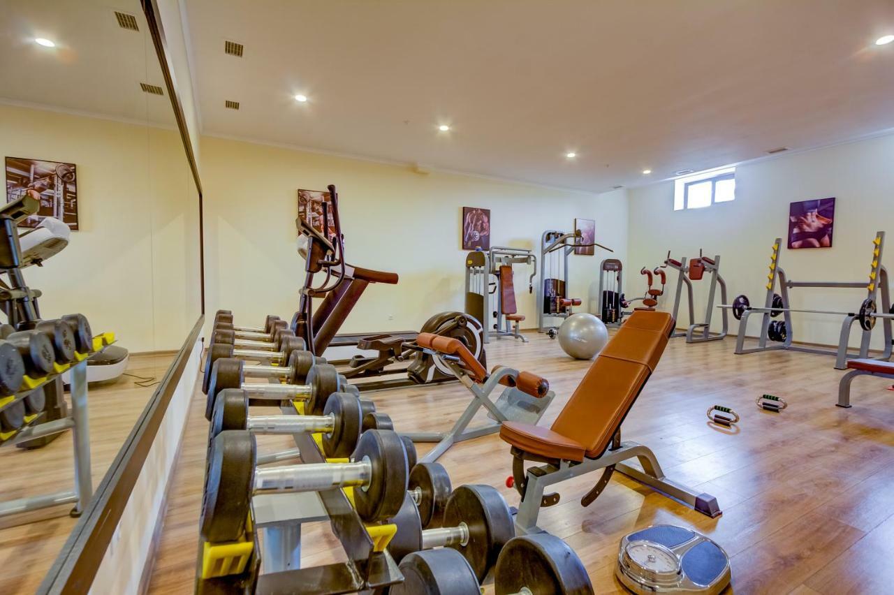 Garden Hotel & Spa Bishkek Luaran gambar