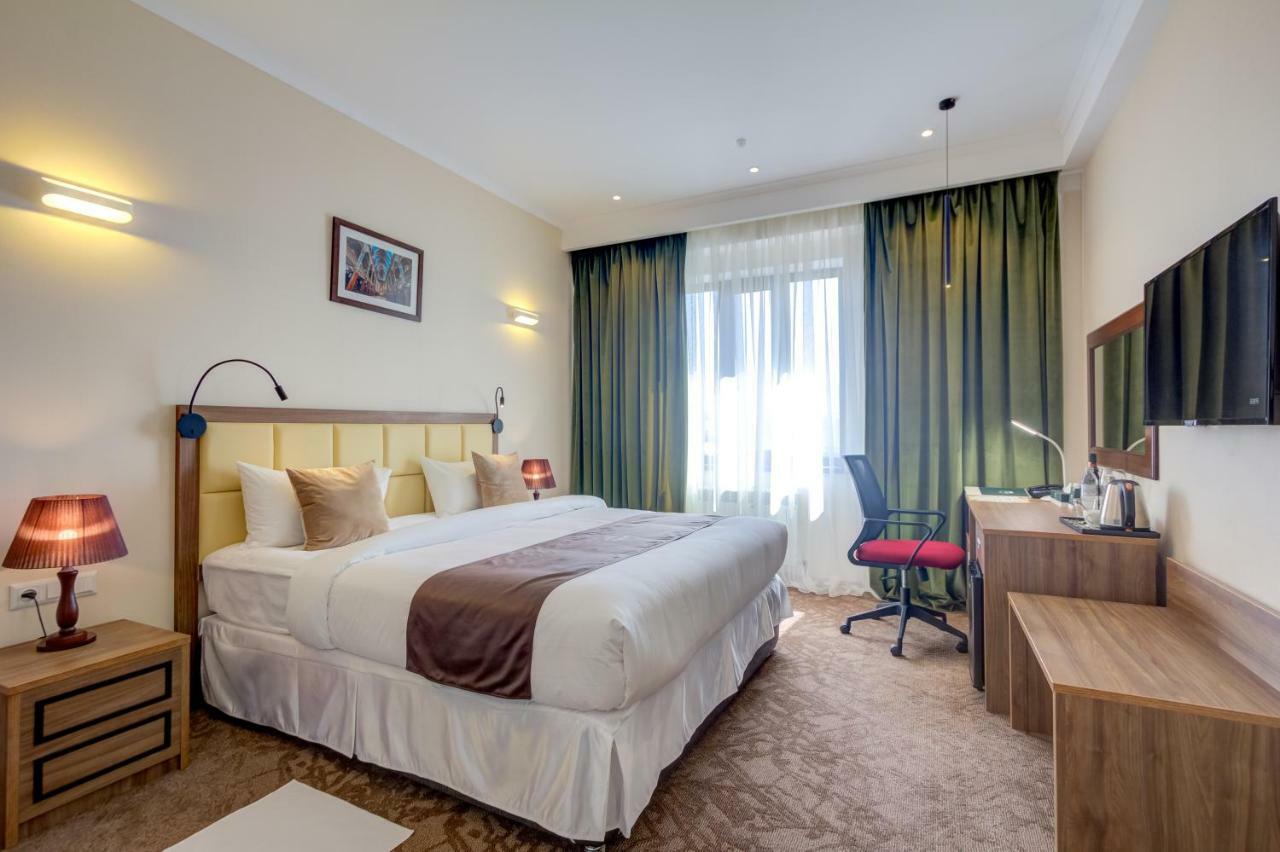Garden Hotel & Spa Bishkek Luaran gambar