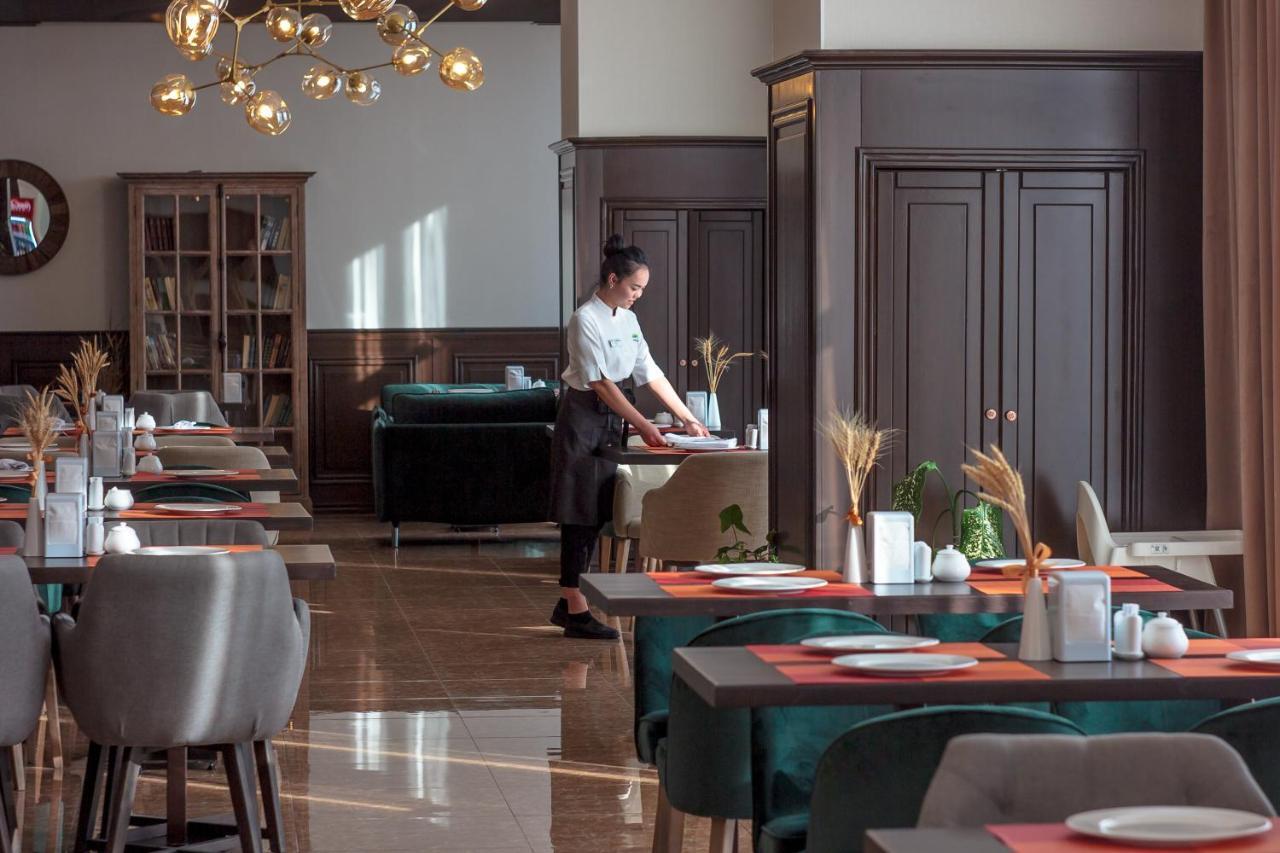 Garden Hotel & Spa Bishkek Luaran gambar